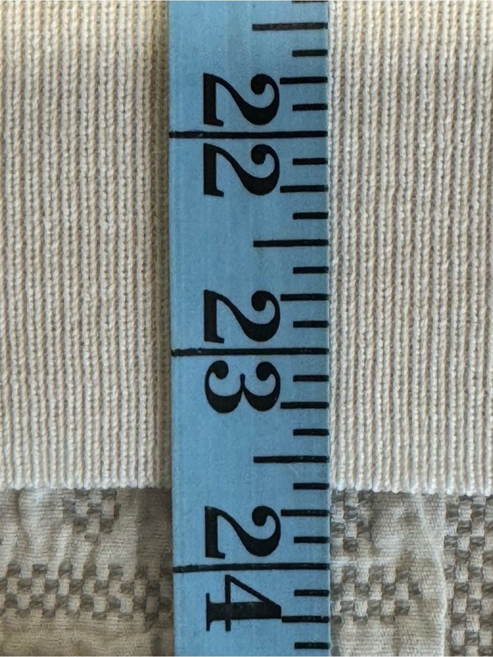 Uniqlo - 100% Wool - Cream - Lightweight Sweater - Unisex - Size Medium - Picture 7 of 10